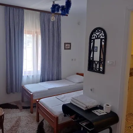 Abaguesthouse 招待所 塞拉耶佛